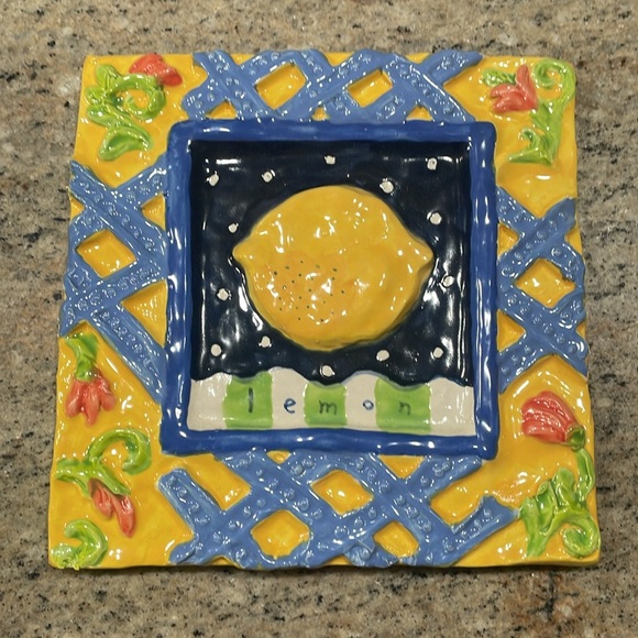 Wall Tiles - Picture 3 of 7